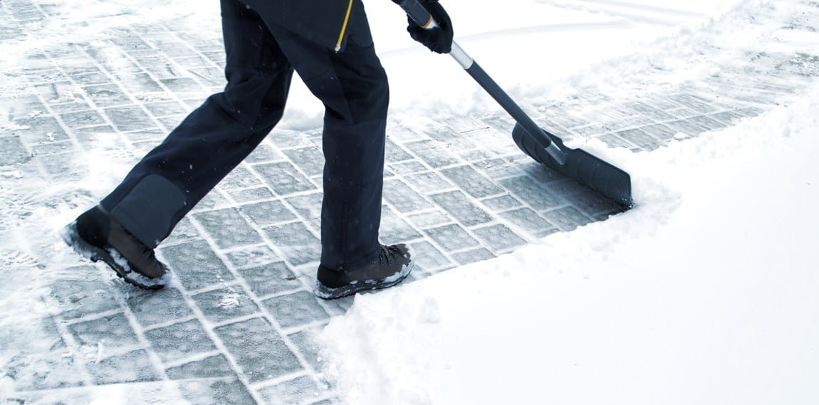 ICC Facility Services holder jeres fortove, gårdarealer og parkeringspladser fri for sne, og salter når temperaturen falder til omkring frysepunktet i de kolde måneder.​